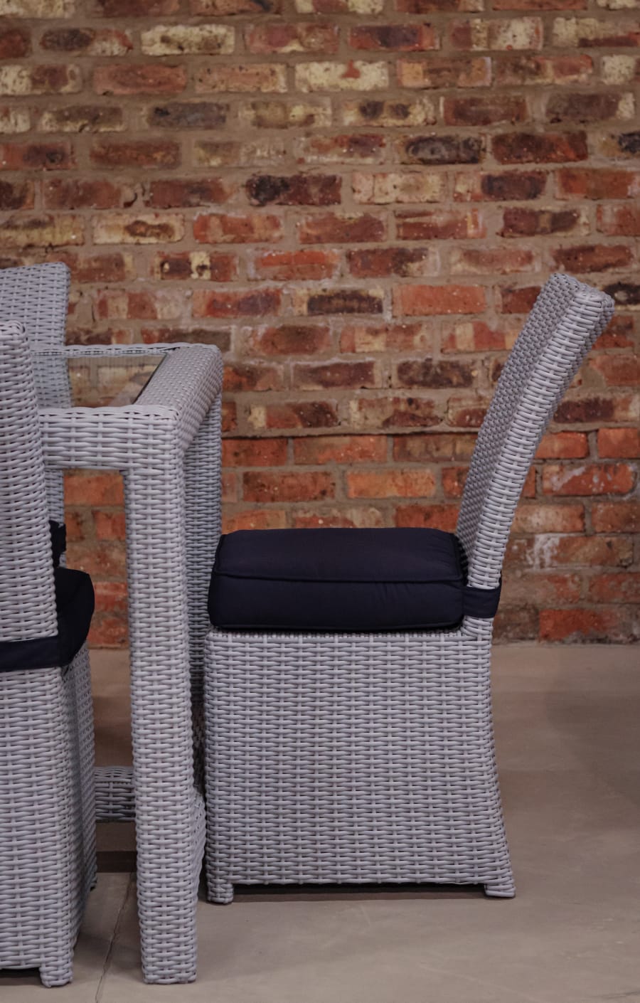 Ambesha Africa 8-Seater Dining Set